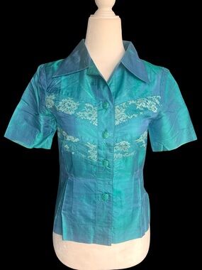 Vintage 50’s 60’s short-sleeved blouse turquoise iridescent fabric size S.